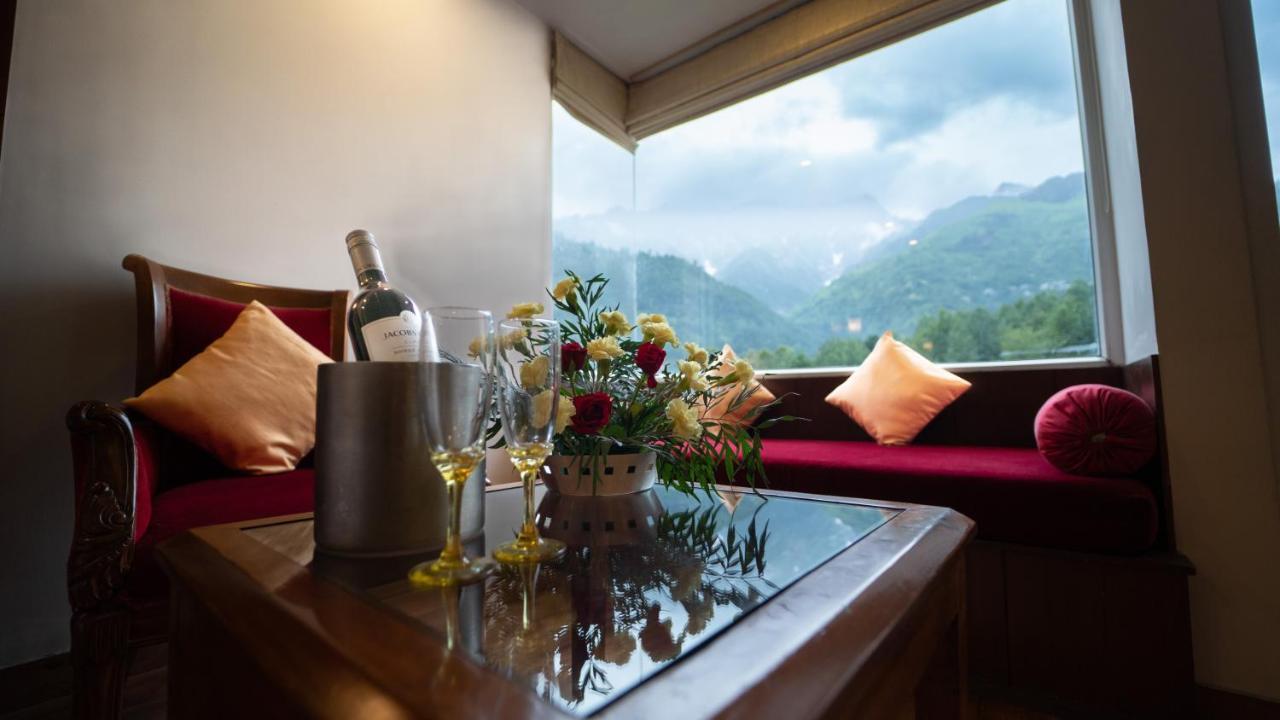 The Allure Grand Resort -A Majestic Riverside Retreat 4*