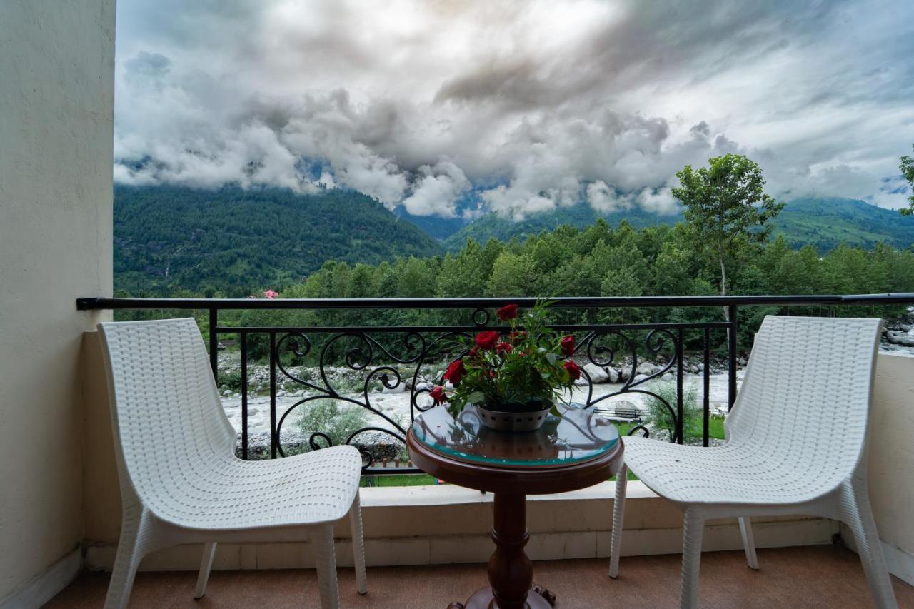 Resort The Allure Grand Resort -A Majestic Riverside Retreat 4*