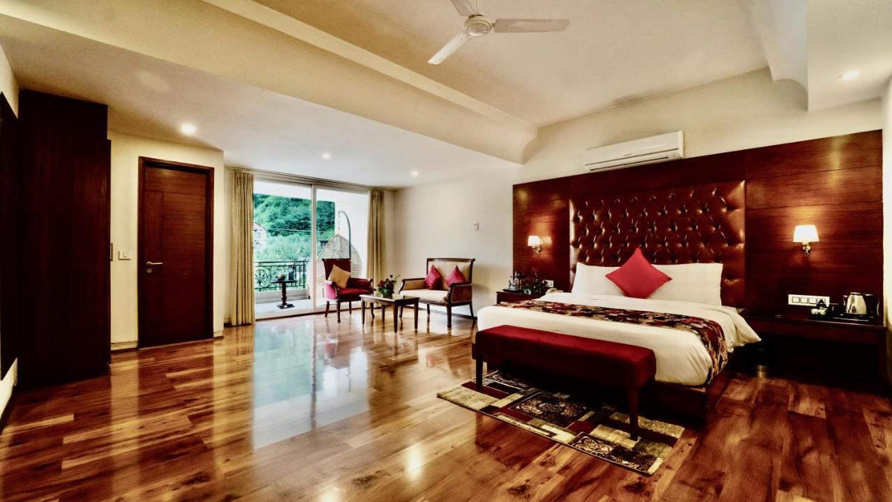 The Allure Grand Resort -A Majestic Riverside Retreat 4*